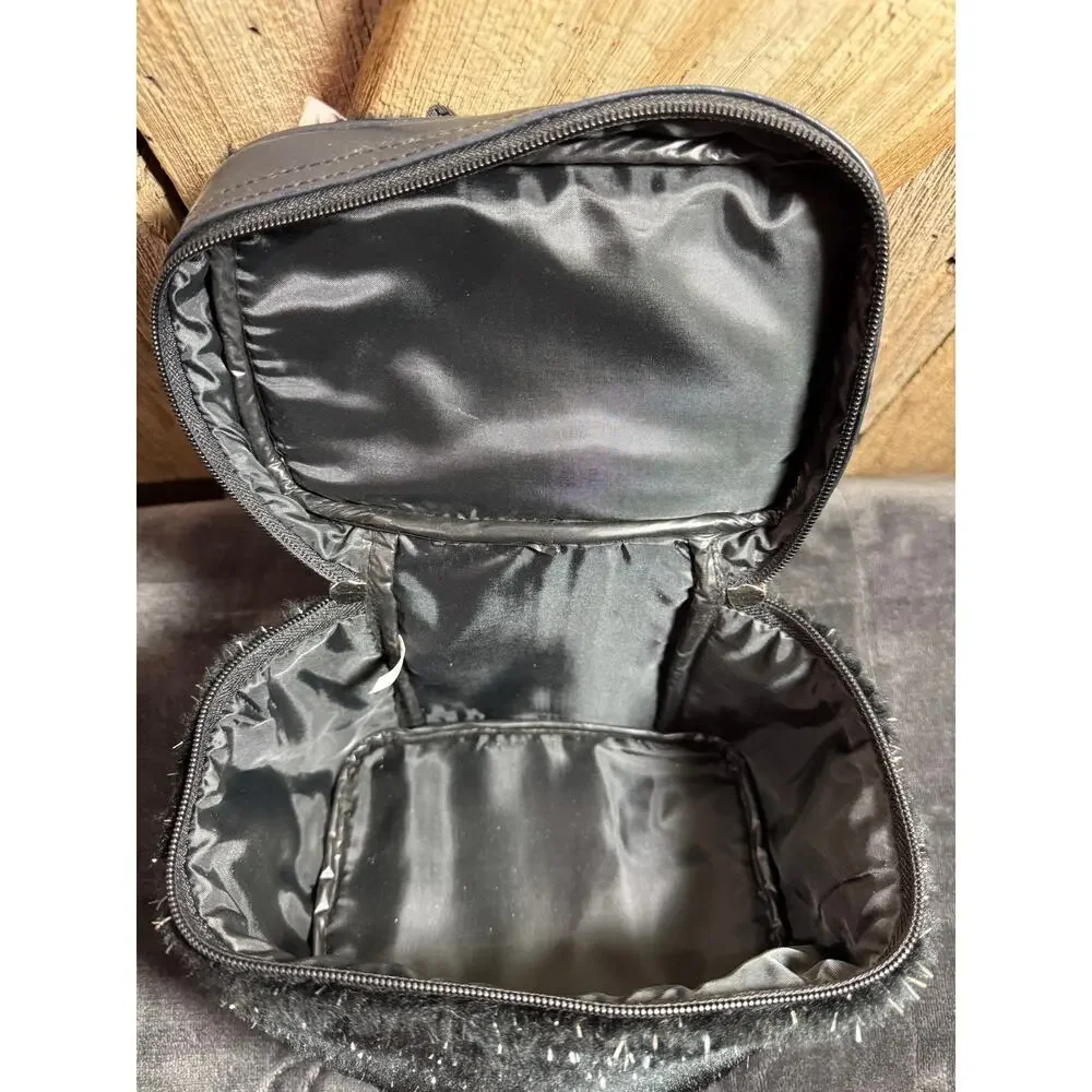 NWOT Claires Faux Fur Plush & Vinyl Black Zipper Cosmetic Bag W/Handle 7